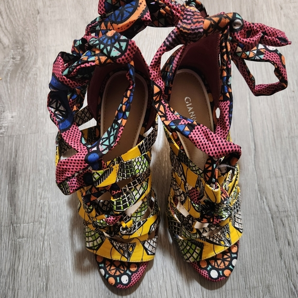 Gianni Bini, the Abrianna Lace-Up Sandals - Picture 5 of 6